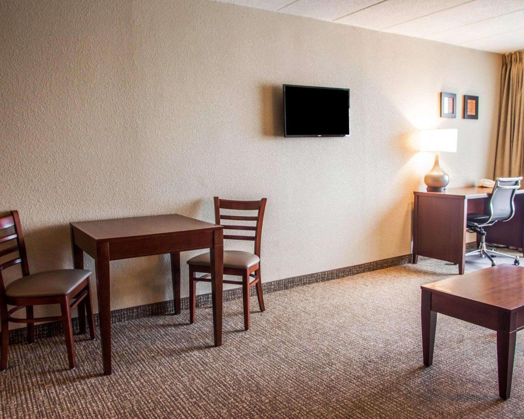 Quality Inn & Suites Orland Park - Chicago Eksteriør bilde
