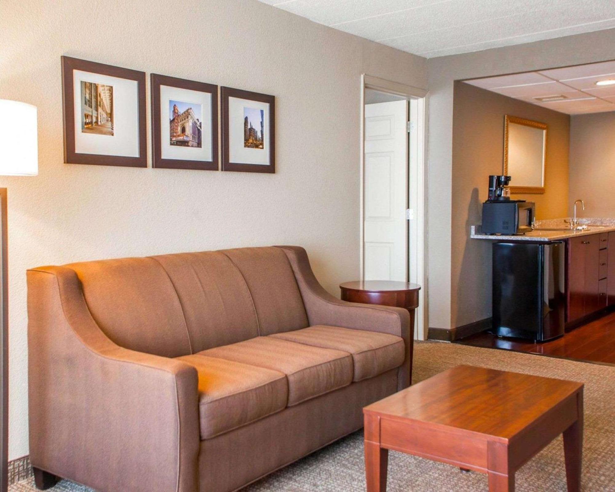 Quality Inn & Suites Orland Park - Chicago Eksteriør bilde
